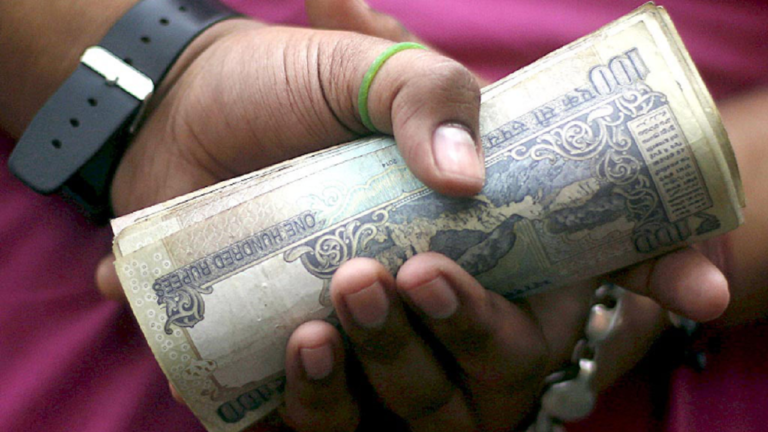 देश के करीब 500 बैंक शाखाओं का हुआ स्टिंग आपरेशन