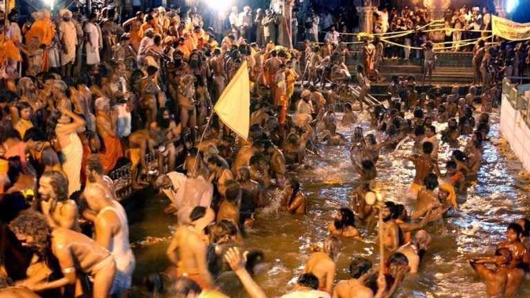 गंगा सागर मेले में मची भगदड़, 6 की मौत