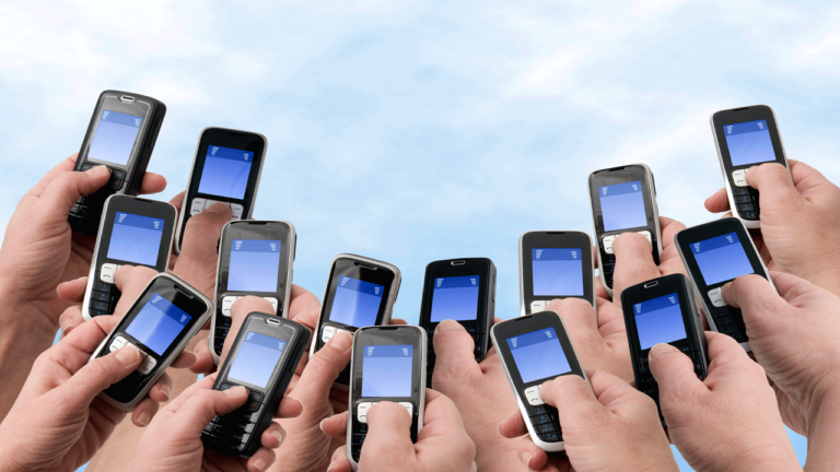 जियो लॉन्च करेगा 4G VoLTE के सस्ते फीचर फोन