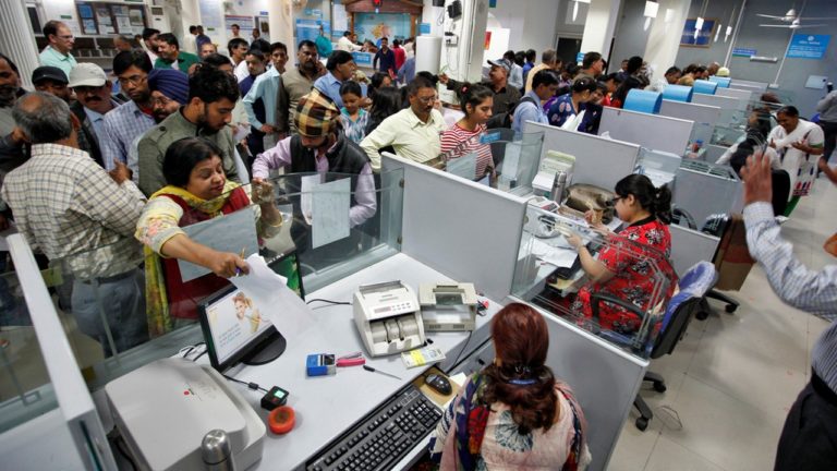 बदल गए हैं SBI के नियम और चार्जेस, हुए ये बड़े बदलाव
