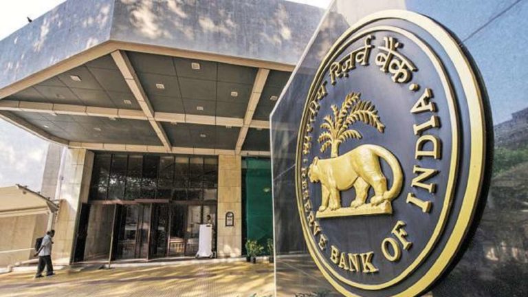 Corona Crisis के बीच म्यूचुअल फंड्स (Mutual Funds) के लिए RBI ने दिए 50 हजार करोड़
