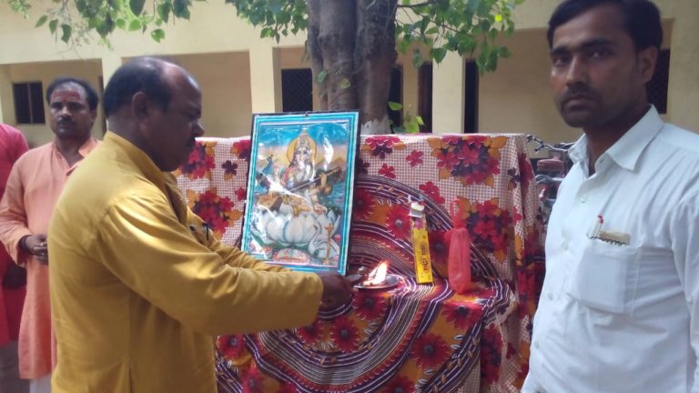 देव भाषा संस्कृत में बसती है हमारी सभ्यता- डा. सत्यप्रकाश मिश्र