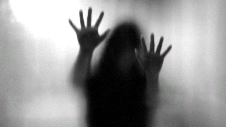 मामा भांजे ने युवती को अगवा कर 19 महीने किया दुष्कर्म