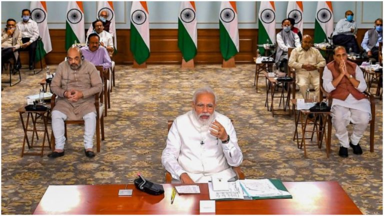 PM Narendra Modi ने मुख्यमंत्रियों से कहा, COVID-19)की चुनौती को अवसर में बदलें