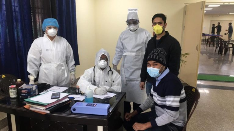 Coronavirus: देश में पिछले 24 घंटों में 128 लोगों की मौत, 63 हजार पहुंची संक्रमित मरीजों की संख्या