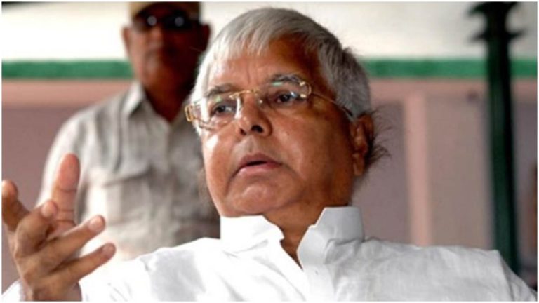 लालू प्रसाद यादव ने मुख्यमंत्री नीतीश कुमार पर साधा निशाना, कहा-‘छोटे भाई टोटल कन्यूजिया गए हैं’