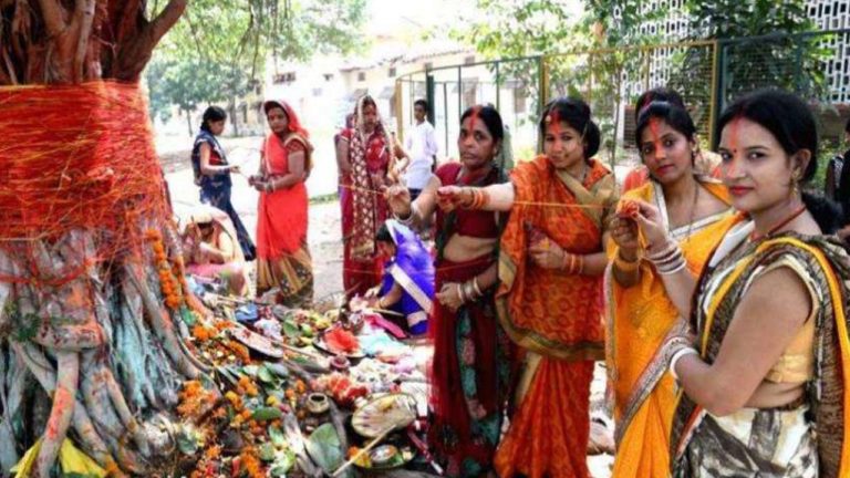 जानिए क्यों रखा जाता है वट सावित्री व्रत? घर में रहकर कैसे करें पूजा-व्रत