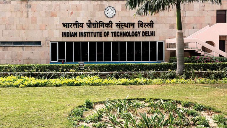 आईआईटी, दिल्ली ने आत्मनिर्भर भारत निर्माण की दिशा में उठाया कदम
