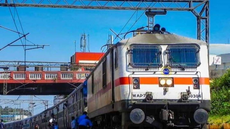 Indian Railways:अयोध्‍या के ल‍िए हर रोज चलेगी अनर‍िजर्व स्‍पेशल पैसेंजर ट्रेन