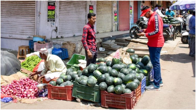 अब रेहड़ी-पटरी वालों को भी मिलेगा लोन, ‘पीएम स्वनिधि’ योजना से 50 लाख लोगों को होगा फायदा