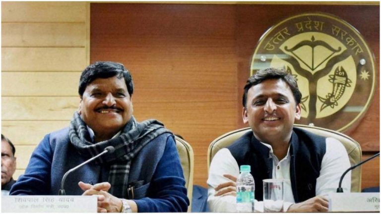 शिवपाल की सपा में हो सकती है वापसी , अखिलेश यादव (Akhilesh Yadav) को पत्र लिखकर कहा ‘Thank You’