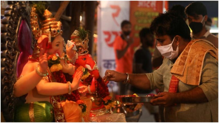 Ganesh Chaturthi 2020: जानिए गणेश मूर्ति स्थापना का शुभ मुहूर्त, लेकिन रखना होगा इन बातों का ध्यान