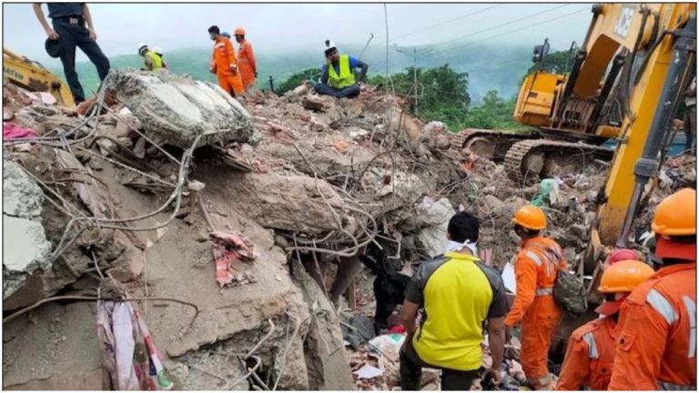 महाराष्ट्र: रायगढ़ में 18 घंटे बाद 4 साल का बच्चा मलबे से सही सलामत निकाला, बिल्डिंग गिरने में अबतक 13 की मौत