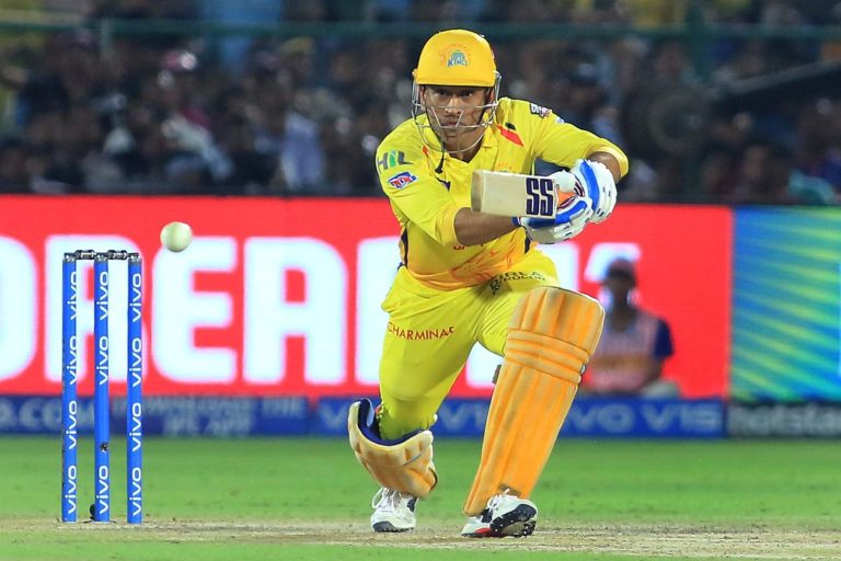 IPL में सबसे ज्यादा मैच खेलने वाले क्रिकेटर बने महेंद्र सिंह धोनी, तोड़ा सुरेश रैना रैना के 193 मैच का रिकॉर्ड