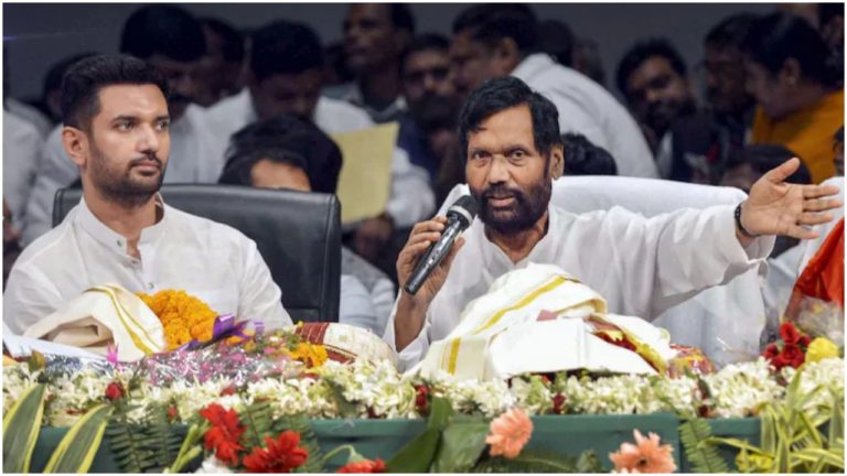 Bihar Legislative Assembly 2020:  बिहार के शीर्ष दलित नेता पासवान के निधन के बाद विधानसभा चुनाव में अनिश्चितता और बढ़ी