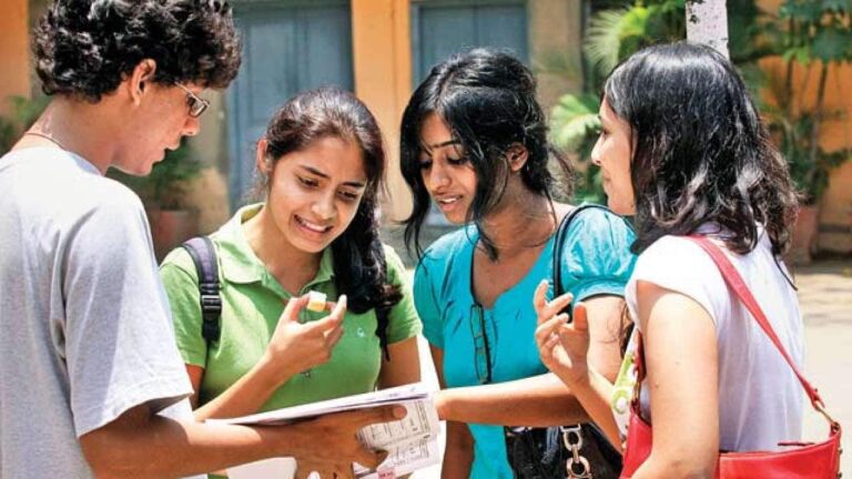 UP Board 10th Result 2022: यूपी बोर्ड ने जारी किए 10वीं kiiपरीक्षा के नतीजे, देखें टॉप 10 छात्रों की सूची