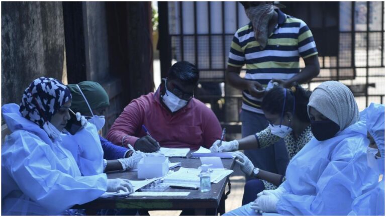 Omicron Threat : मुंबई में ओमीक्रोन के पहले दो मामले सामने आये, महाराष्ट्र में संक्रमितों की संख्या 10 हुई