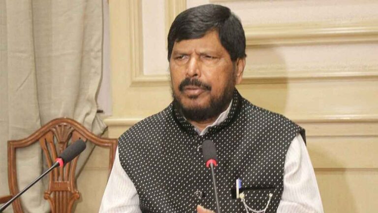 UPA को लेकर संजय राउत के बयान से गिर सकती है गठबंधन सरकार – केंद्रीय मंत्री रामदास आठवले