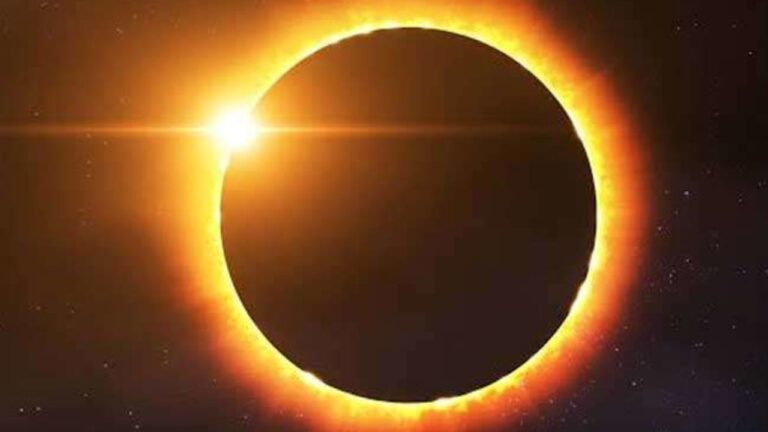 Solar Eclipse 2021:  साल 2021 में दिखेंगे इतने ग्रहण, पूर्ण चंद्रग्रहण से होगी शुरुआत