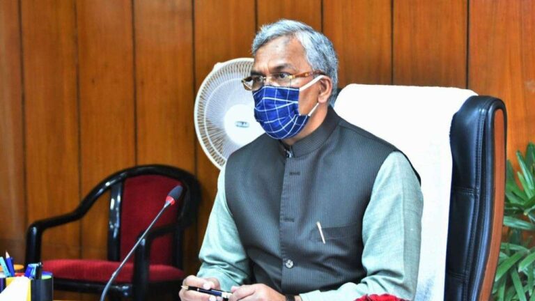 उत्तराखंड के CM त्रिवेन्द्र सिंह रावत को दिल्ली एम्स किया गया शिफ्ट, कोरोना के चलते अस्पताल में थे भर्ती