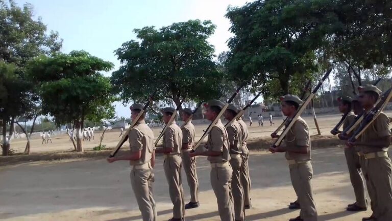 भदोही: झूठा आरोप लगाकर दर्ज किया केस, दारोगा समेत सात पुलिसकर्मी सस्पेंड
