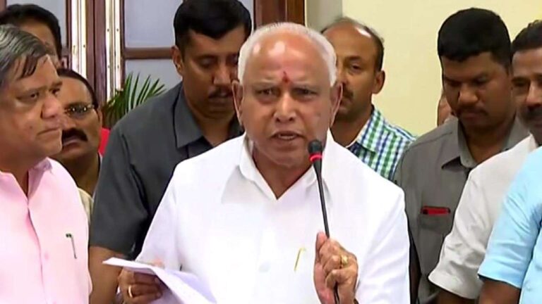 कर्नाटक : हाईकोर्ट ने येदियुरप्पा को दिया दोहरा झटका, भ्रष्टाचार केस में जांच की दी इजाजत, FIR रद्द करने से भी किया इनकार