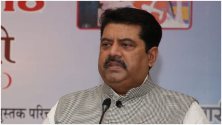 कम उम्र के बच्चो मे कोरोना के बढ़ रहे मामले चिंता का विषय, राज्य सरकार इस संबंध में अलग दिशानिर्देश जारी करे – सांसद मनोज कोटक