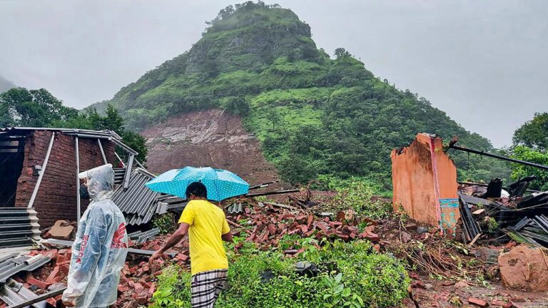 महाराष्ट्र में भूस्खलन की घटनाओं के बाद 89 शव बरामद, 34 लोग लापता: एनडीआरएफ