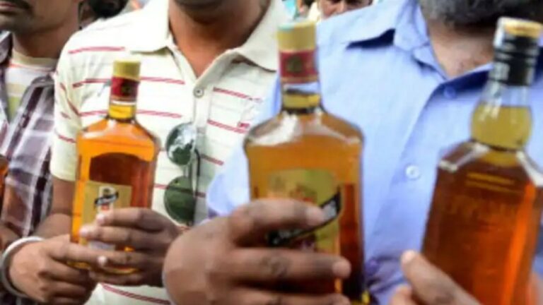 बिहार : पश्चिमी चंपारण में जहरीली शराब पीने से 16 की मौत
