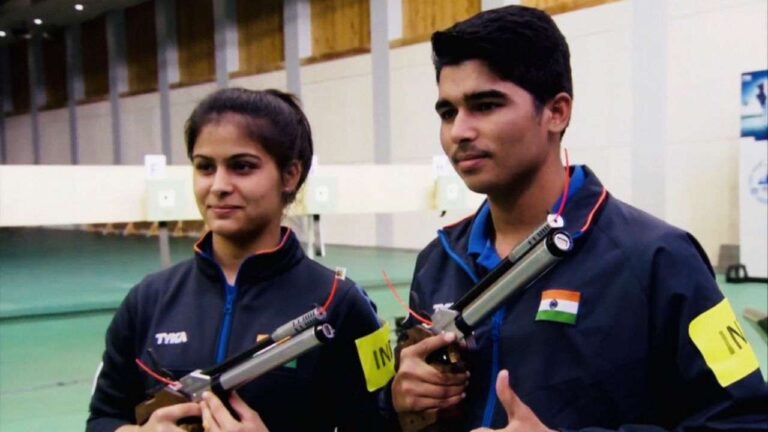 Tokyo Olympics: सौरभ चौधरी और मनु भाकर 10 मीटर एयर पिस्टल के दूसरे चरण में बाहर, मेडल की उम्मीदों को लगा झटका