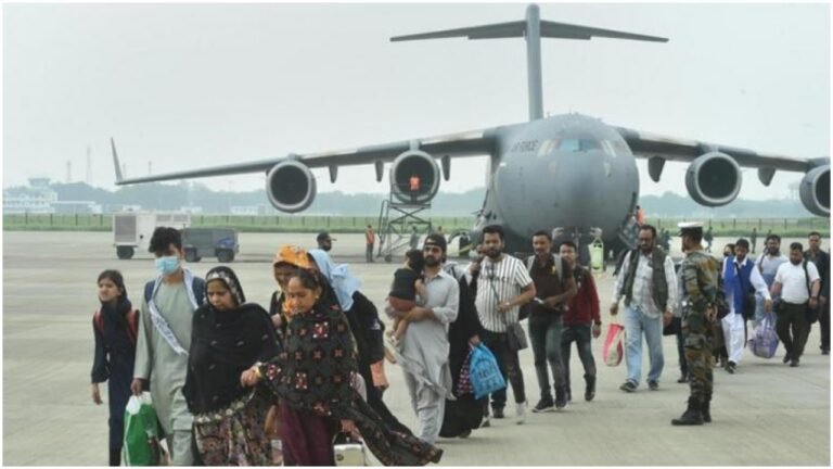 Afghanistan Crisis : सभी अफगान नागरिकों को अब ई-वीजा पर ही भारत की यात्रा करनी होगी- सरकार
