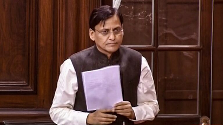 Article 370 रद्द होने के बाद जम्मू कश्मीर में सिर्फ दो बाहरी लोगों ने खरीदी संपत्ति: केंद्र सरकार