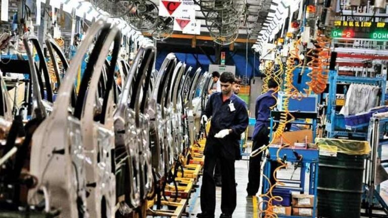 अर्थव्यवस्था में आने लगा सुधार, संगठित क्षेत्र साल अंत तक कोविड-पूर्व स्तर पर पहुंच जाएगा: मोंटेक सिंह अहलूवालिया