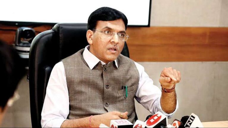देश के 86% वयस्‍कों को कोरोना वैक्‍सीन की कम से कम एक डोज दी गई : स्‍वास्‍थ्‍य मंत्री मनसुख मंडाविया