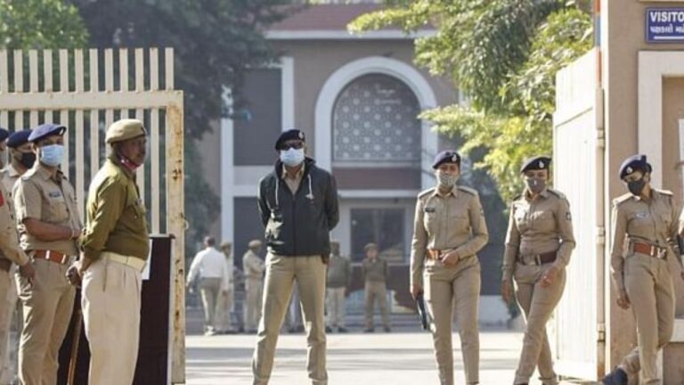 अहमदाबाद में 2008 में हुए बम धमाकों के मामले में 38 दोषियों को मृत्युदंड, 11 को उम्रकैद की सजा