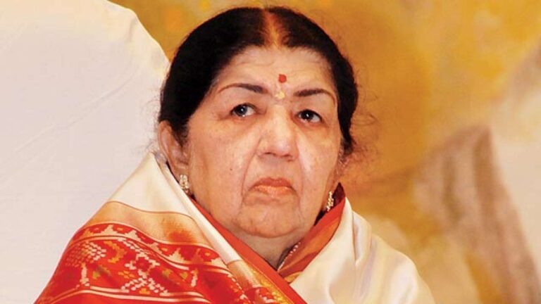 लता मंगेशकर की सुरीली आवाज हमेशा उनके प्रशंसकों के दिलों में गूंजती रहेगी: राहुल गांधी