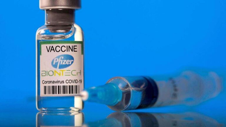 Pfizer ने पांच साल तक के बच्चों के लिए Covid-19 रोधी टीके को मंजूरी देने को कहा