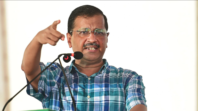 BJP नेता ने प्रधानमंत्री नरेंद्र मोदी के खिलाफ टिप्पणी करने पर केजरीवाल के खिलाफ शिकायत दर्ज की