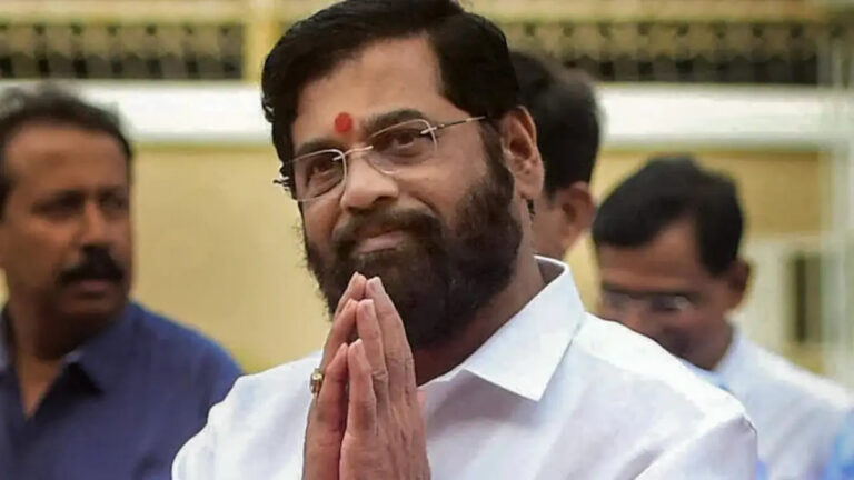 Maharashtra: महा विकास अघाड़ी (एमवीए) और शिंदे गुट के विधायकों के बीच हुई धक्का-मुक्की
