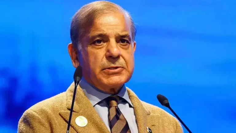 Pakistan: प्रधानमंत्री शहबाज की सलाह मान गए राष्ट्रपति अल्वी, पाकिस्तान में रातों-रात भंग हुई संसद, आम चुनाव का रास्ता हुआ साफ