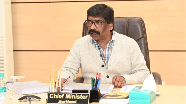Jharkhand: हेमंत सोरेन की गिरफ्तारी के बाद प्रधान सचिव ने पद से दिया इस्तीफा, जानें क्या कहा?